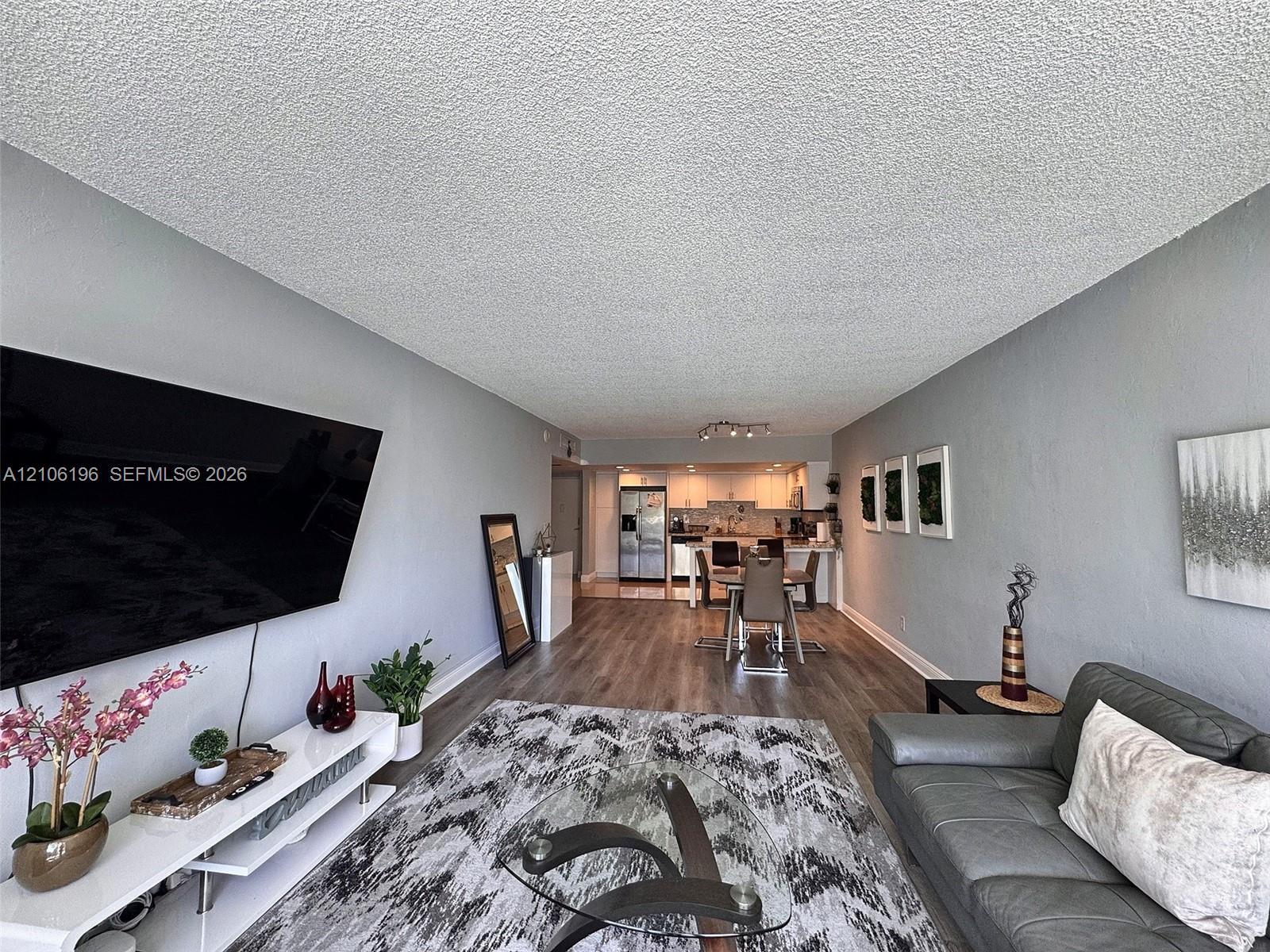 19370 Collins Ave # 225, Sunny Isles Beach FL 33160