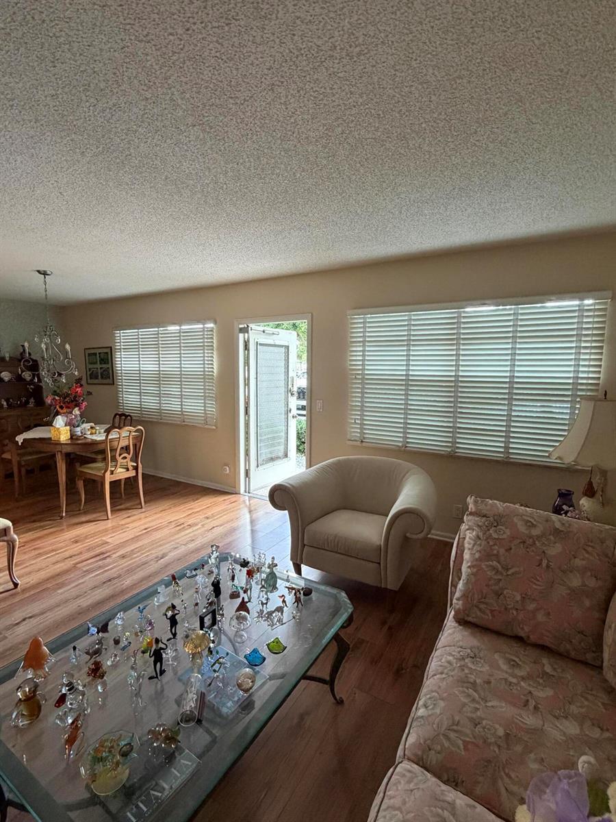 128 Wellington G, West Palm Beach FL 33417 photo 3