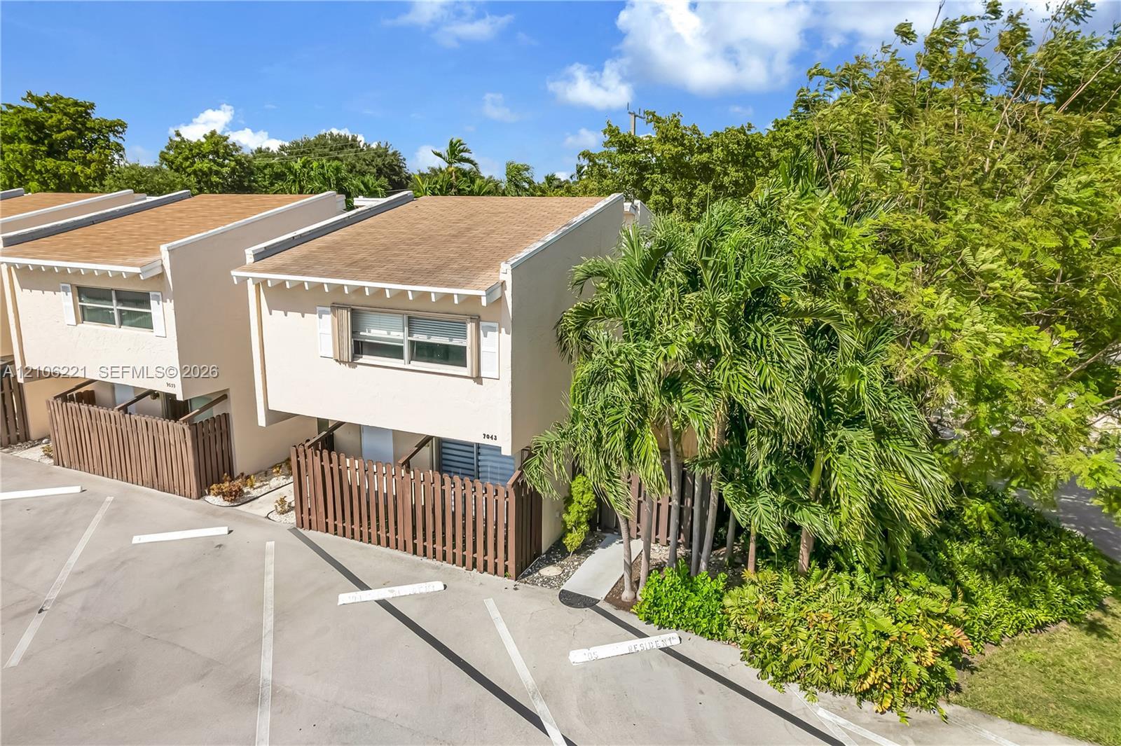9043 Park Road Dr # 9043, Miami Shores FL 33138 photo 2