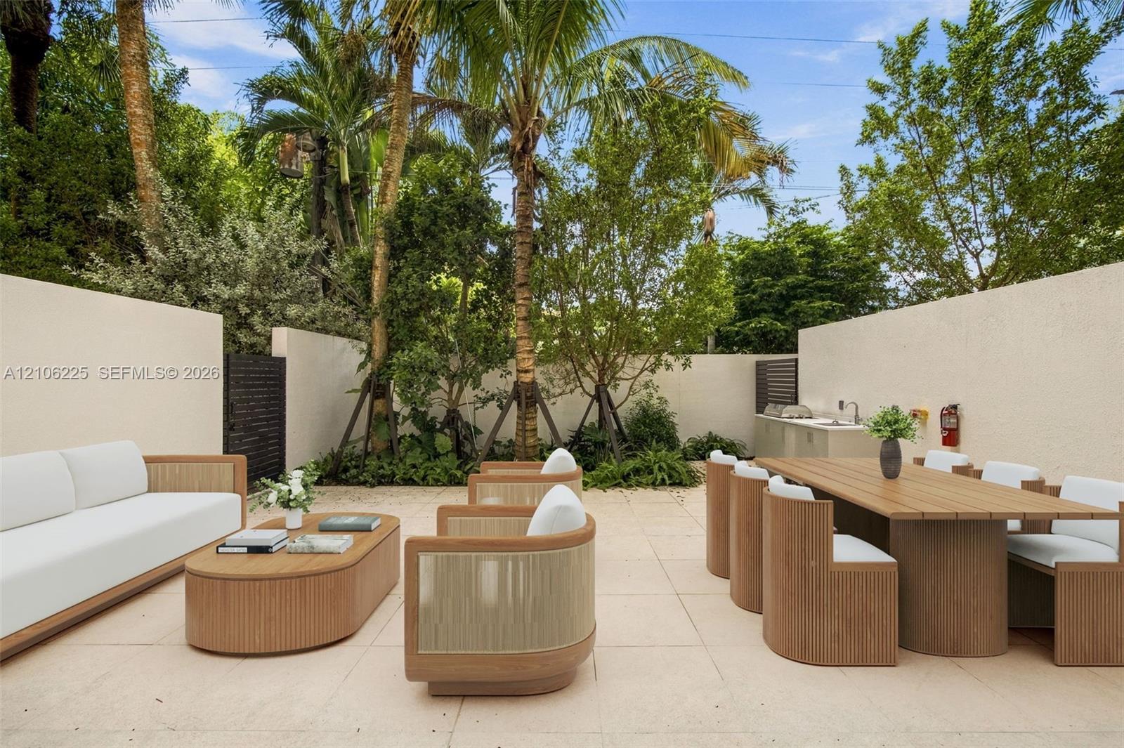 2200 Brickell Avenue, Miami FL 33129 photo 2