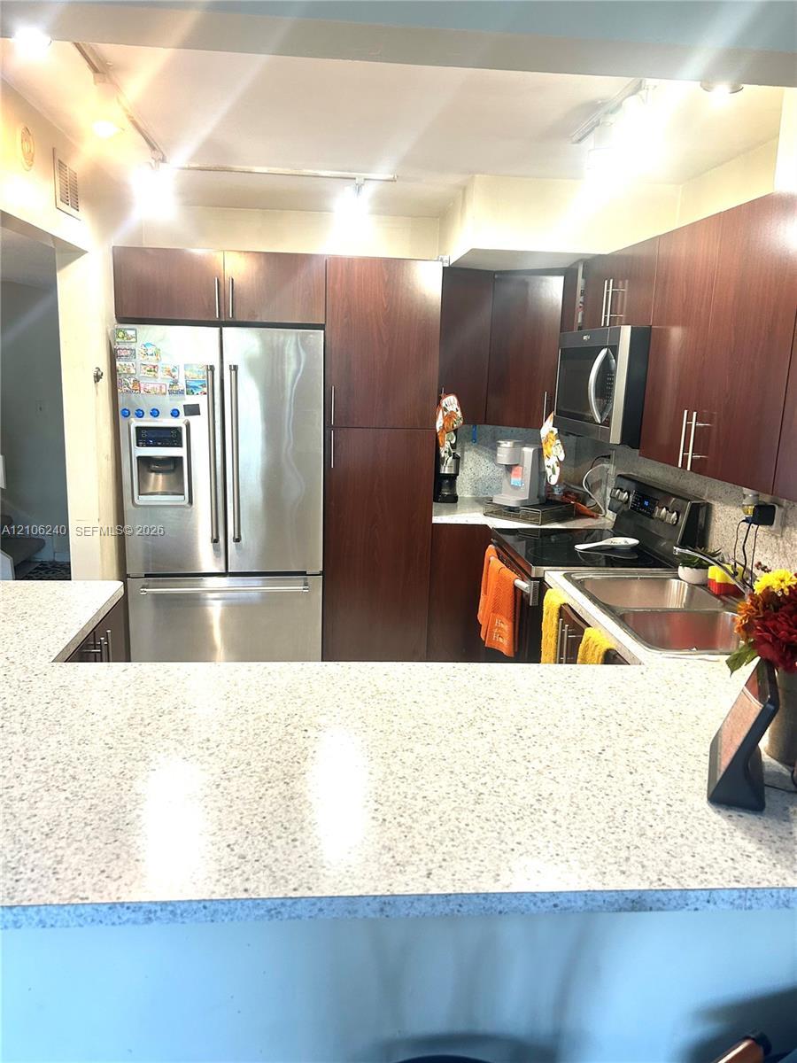 2554 N 38th Ave, Hollywood FL 33021 photo 5