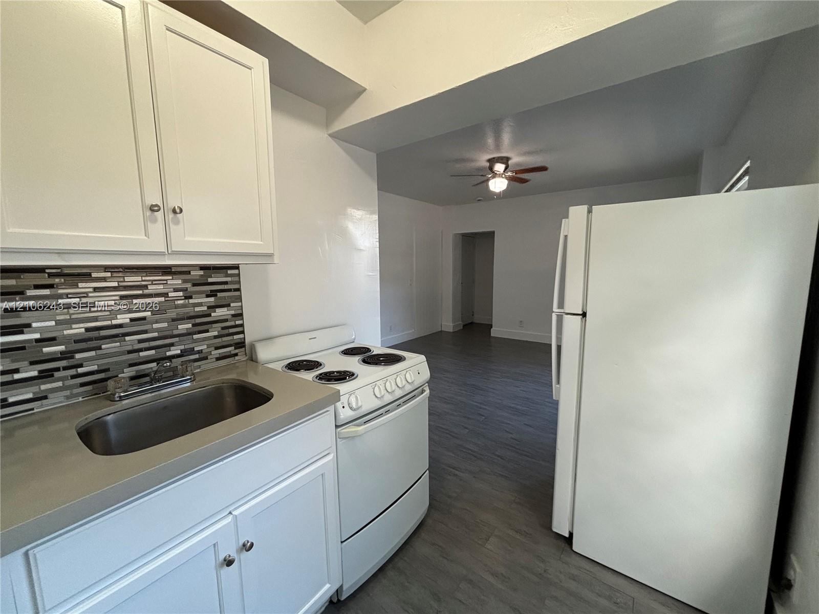 1843 Dewey St # 124, Hollywood FL 33020 photo 2