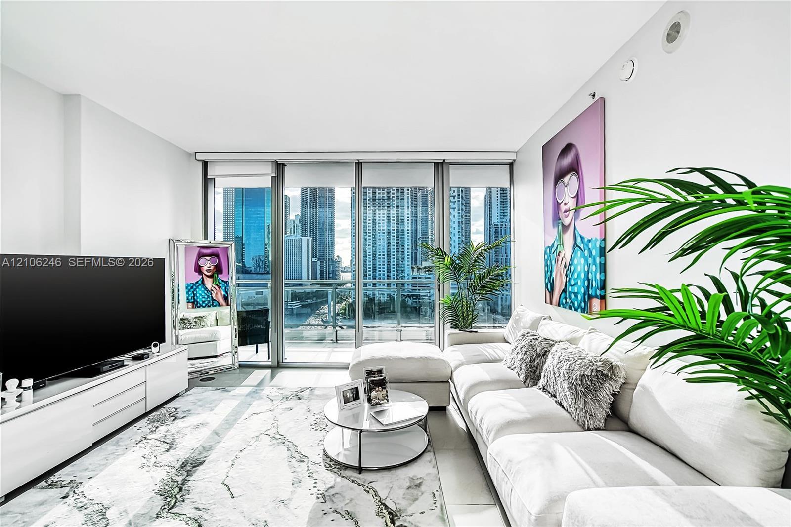 92 SW 3rd St # 1511, Miami FL 33130 photo 3