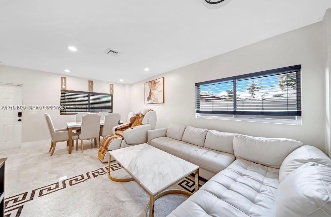 615 NW 10th Ter # 1, Fort Lauderdale FL 33311 photo 3