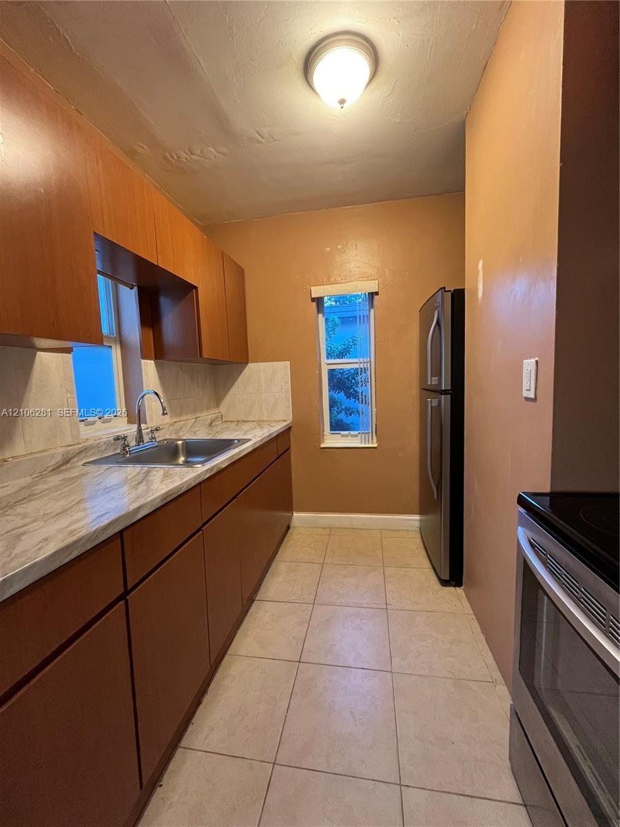 832 SW 31st Ave # 832, Miami FL 33135 photo 2