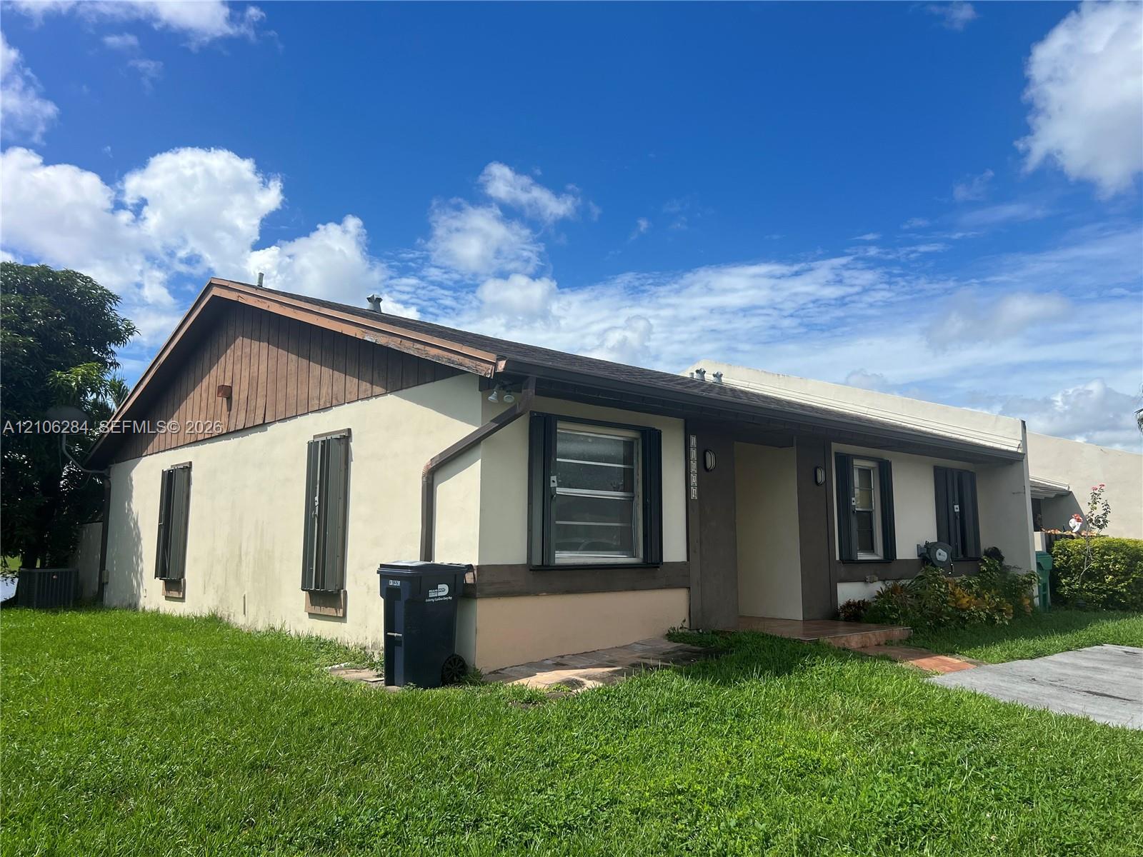 11824 SW 123rd Ave, Miami FL 33186 photo 2