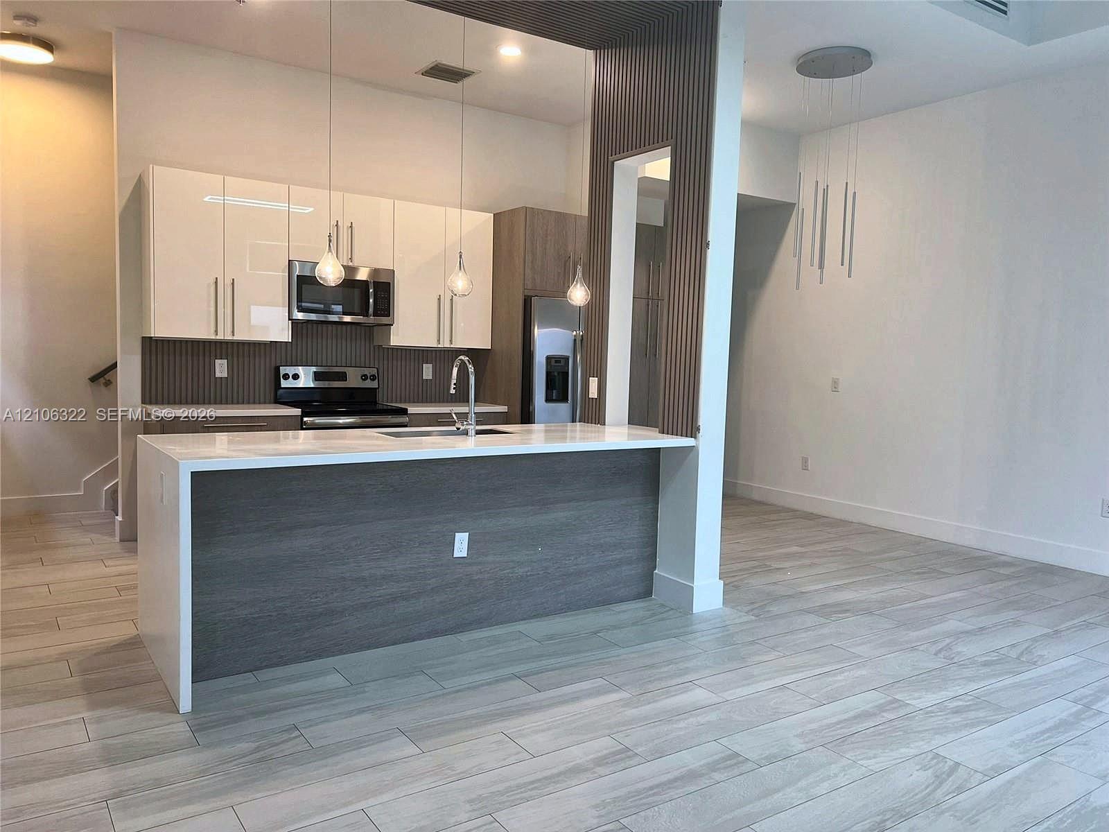 4428 NW 9th St, Plantation FL 33317 photo 3