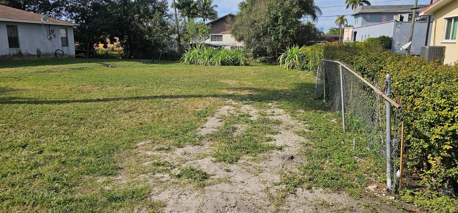 536 SW 2ND Street, Belle Glade FL 33430 photo 3