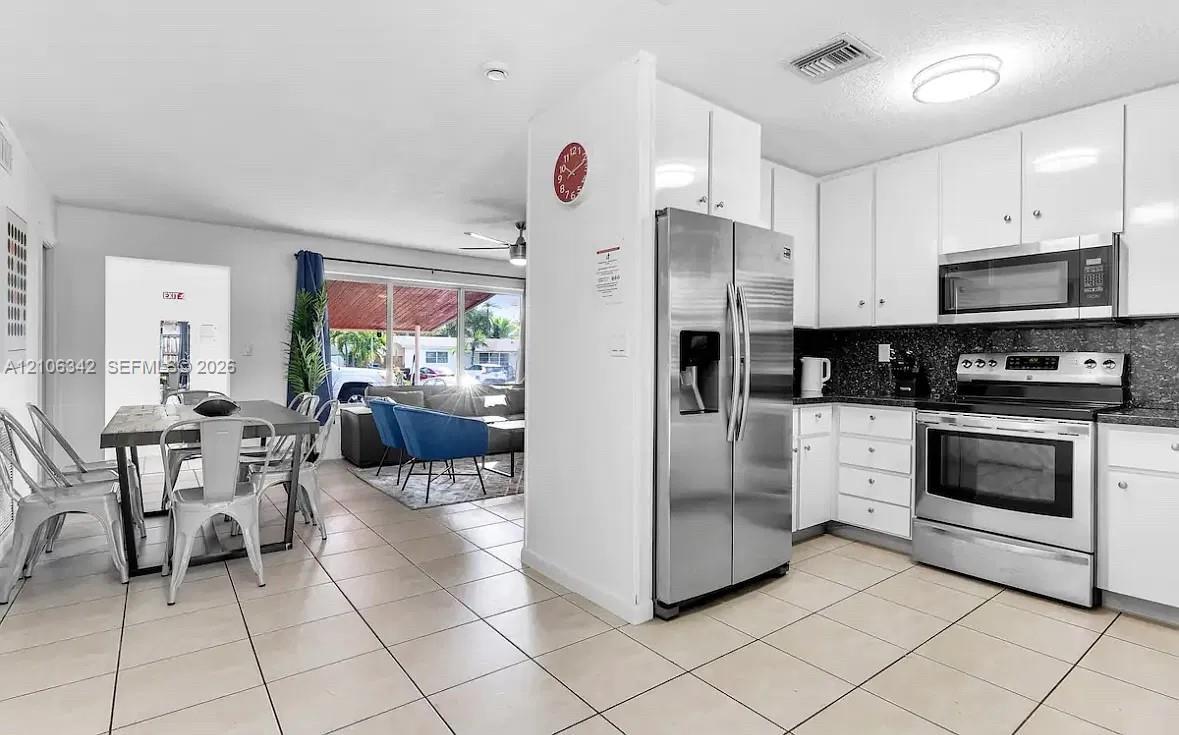 6291 Harding St, Hollywood FL 33024 photo 3