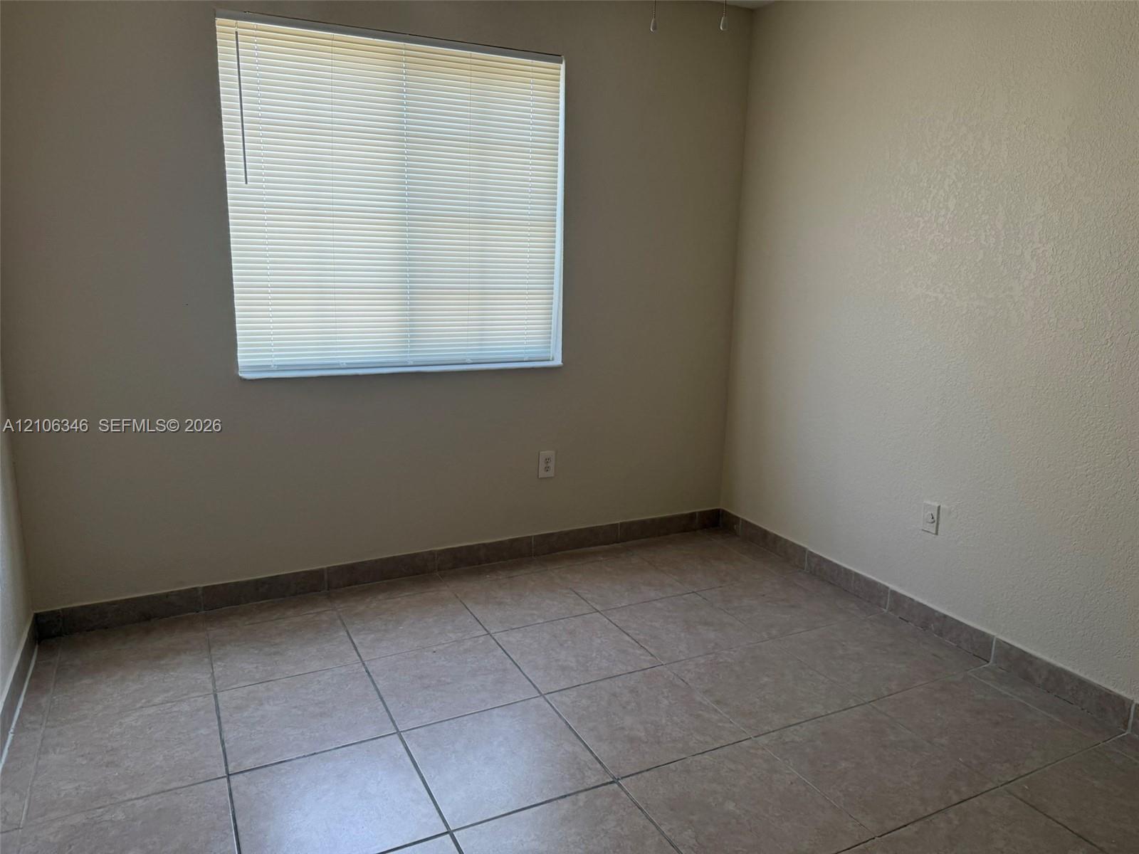 1445 SW 122nd Ave # 14, Miami FL 33184 photo 4