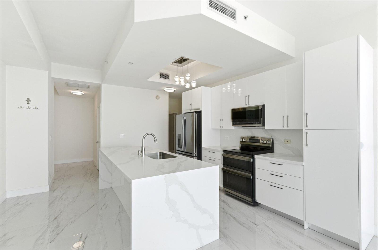 888 BISCAYNE Boulevard # 4904, Miami FL 33132 photo 3