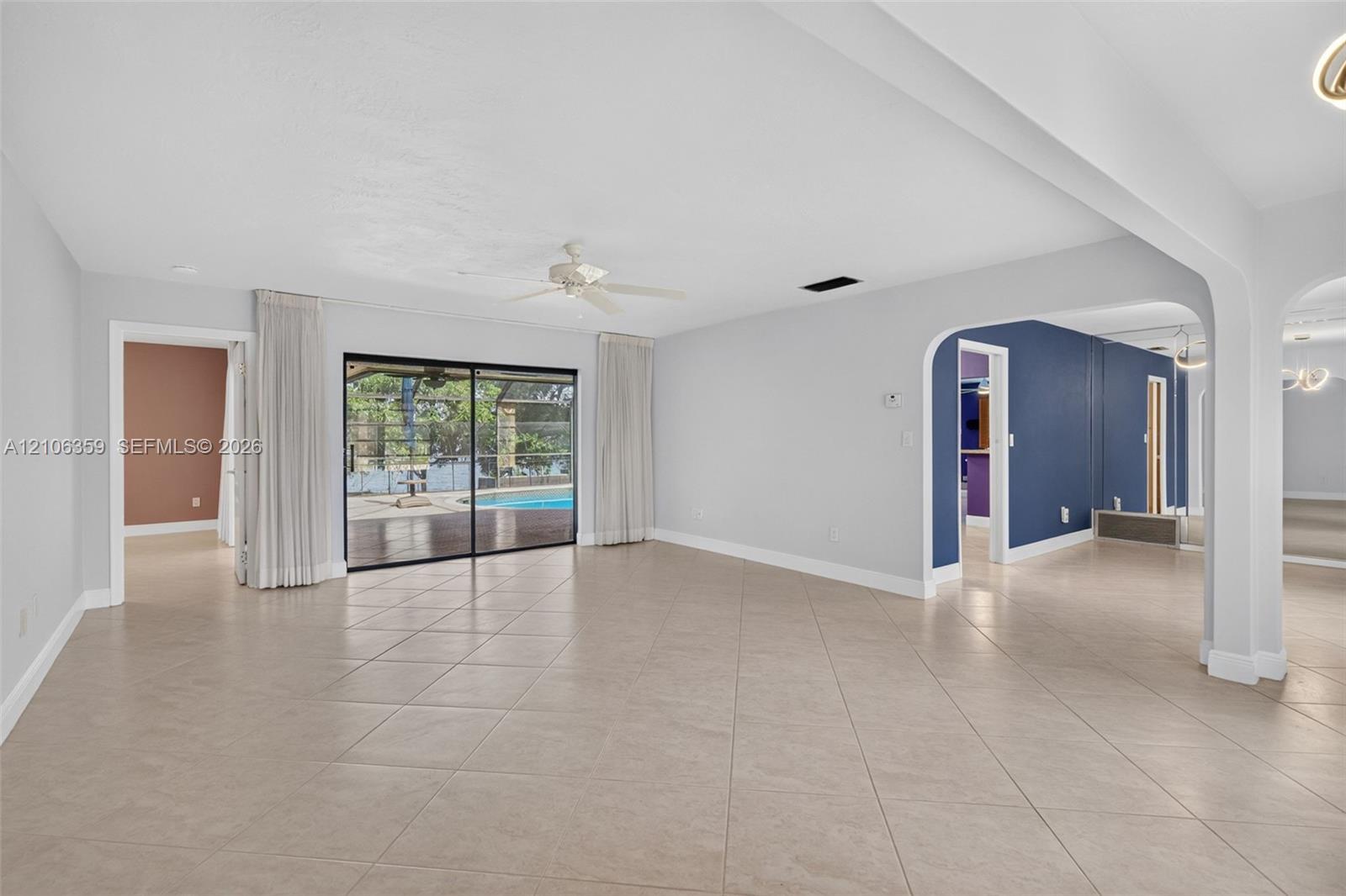 10541 Taft St, Pembroke Pines FL 33026 photo 5
