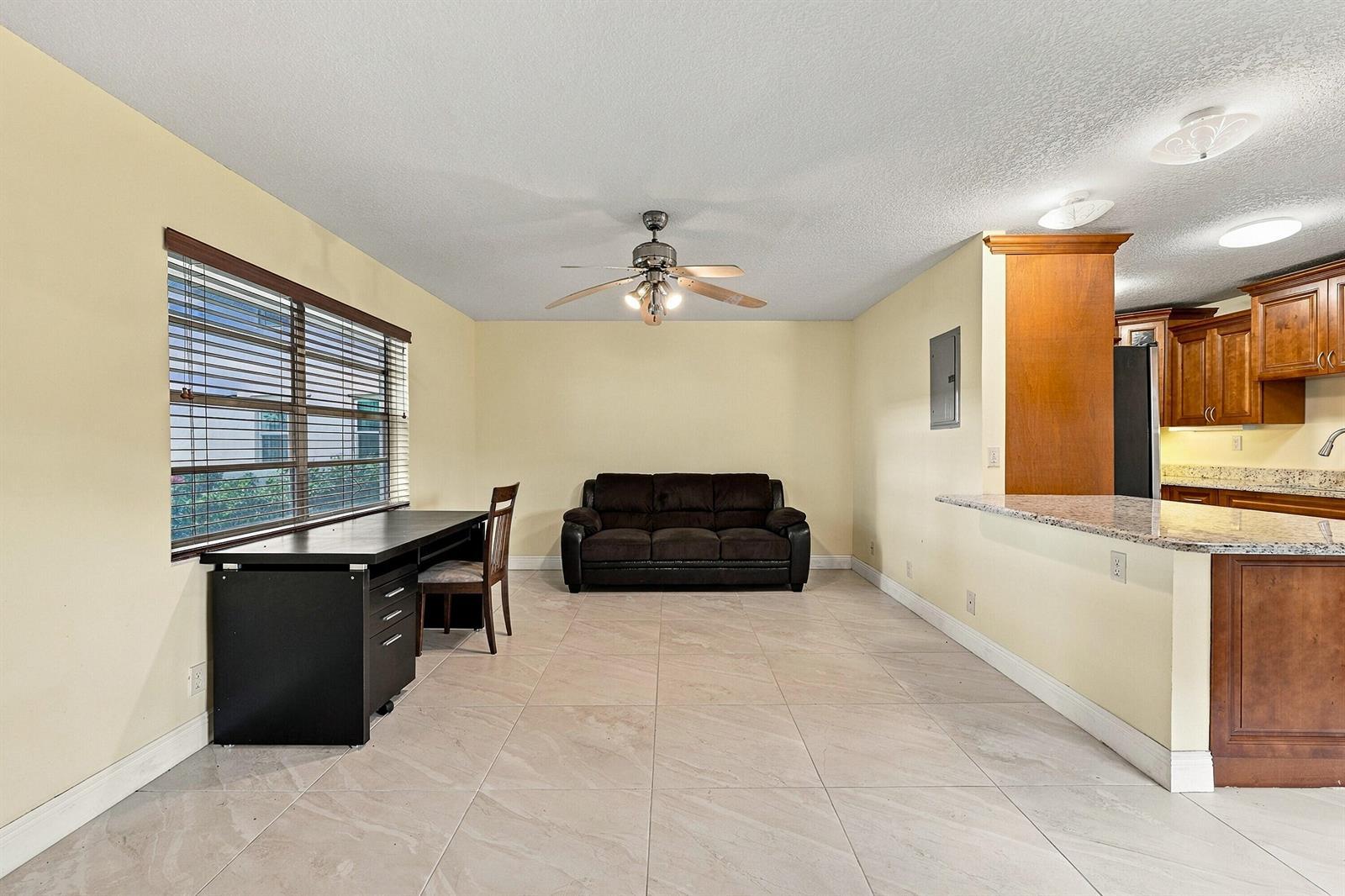 447 BURGUNDY J # J, Delray Beach FL 33484 photo 4