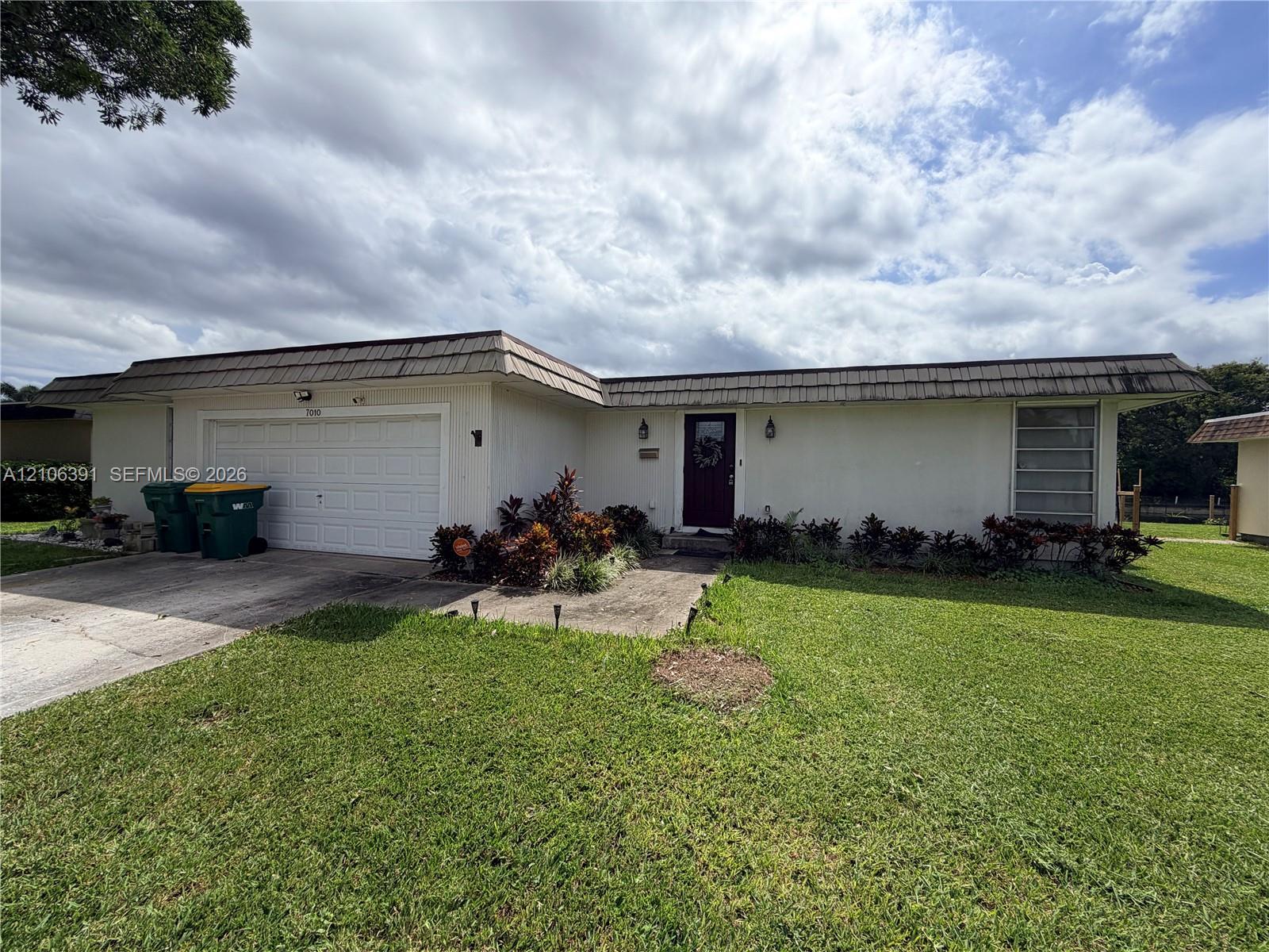 7010 NW 63rd Ct, Tamarac FL 33321