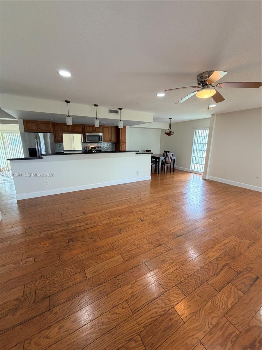 7010 NW 63rd Ct, Tamarac FL 33321 photo 4