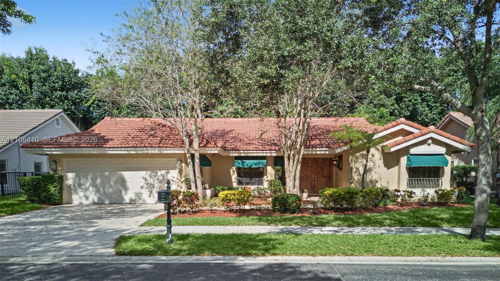 1725 Lakeshore Cir, Weston FL 33326 photo 2