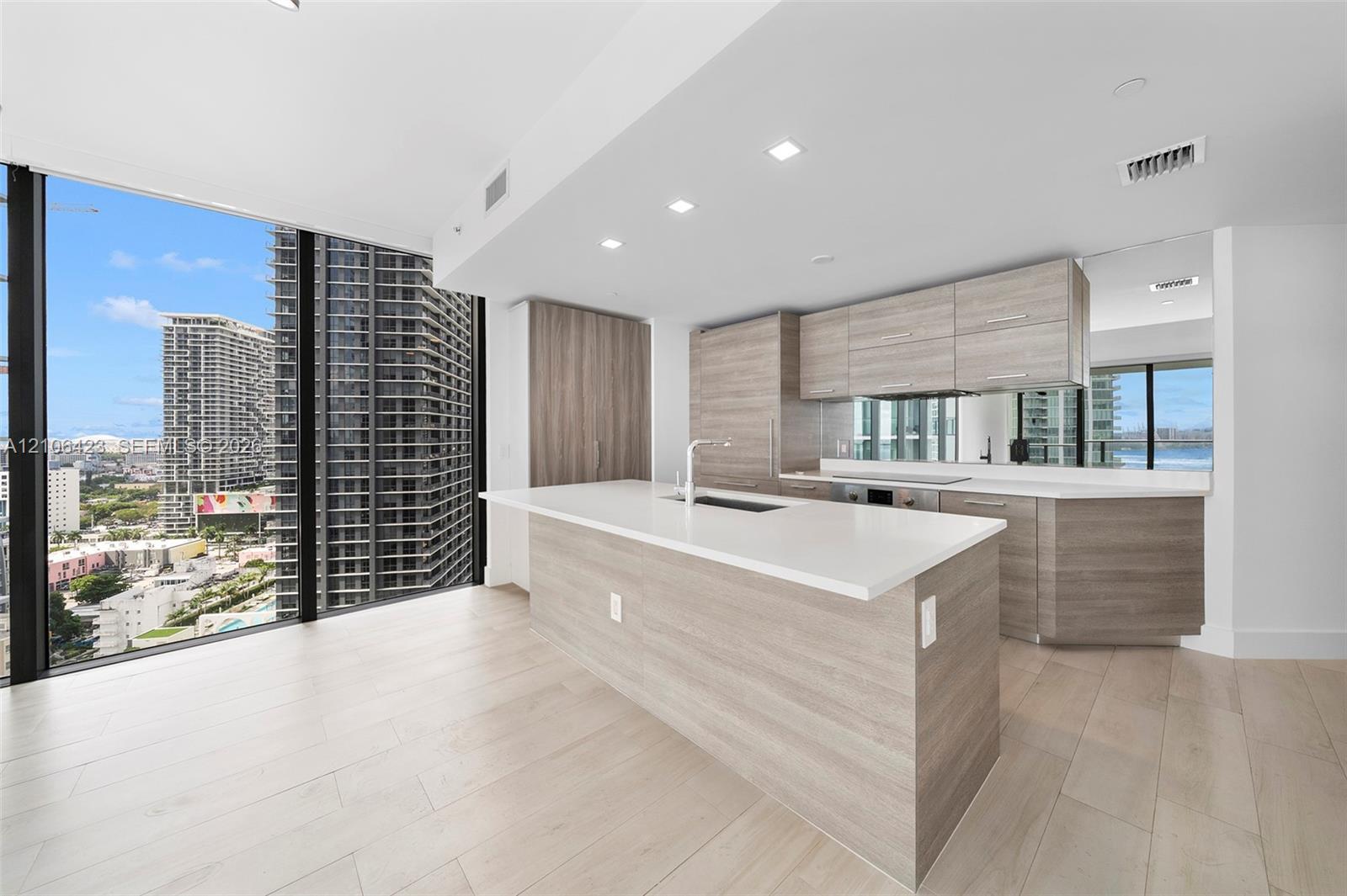 650 NE 32nd St # 2201, Miami FL 33137 photo 5