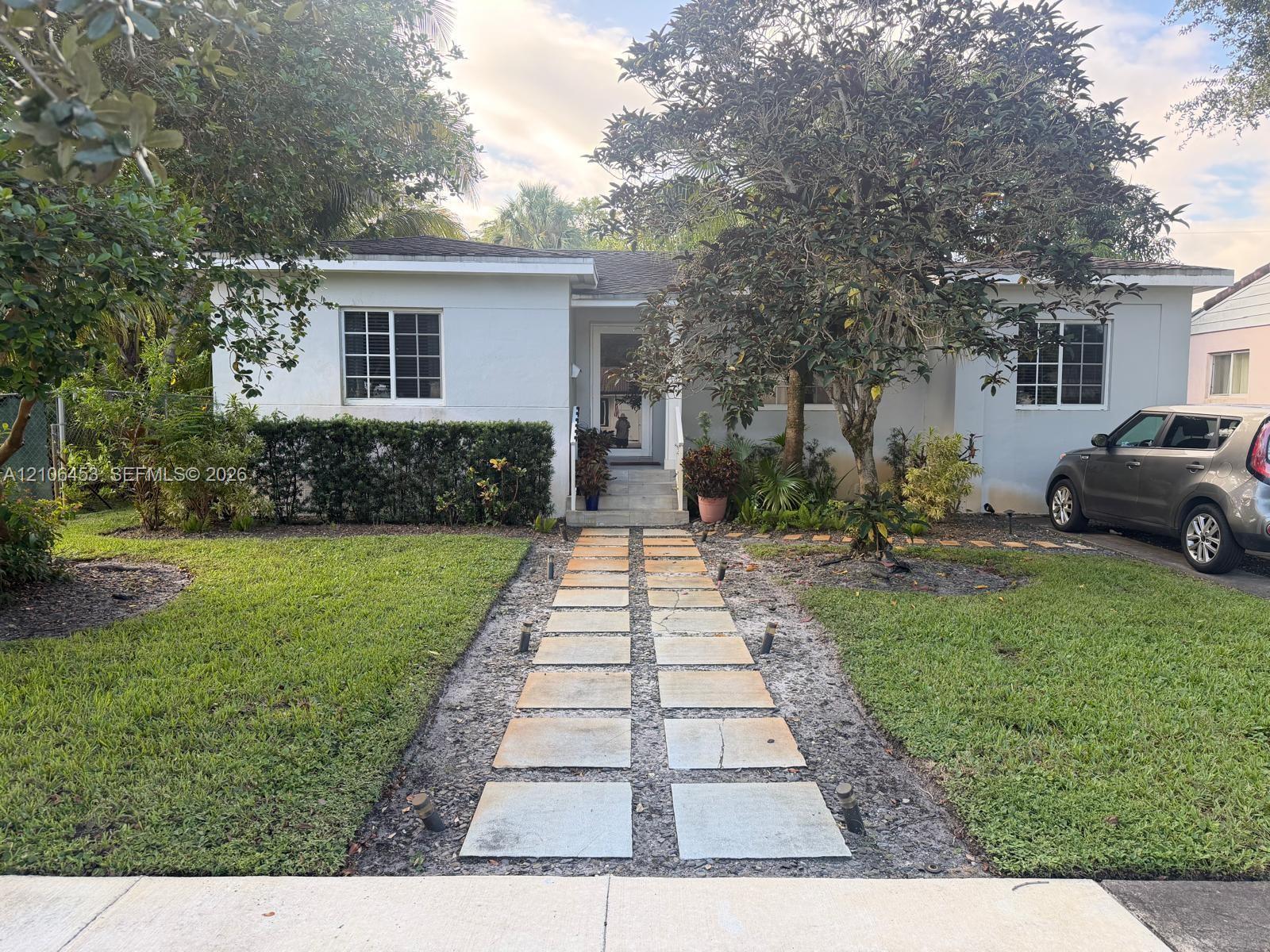 132 Whitethorn Dr, Miami Springs FL 33166
