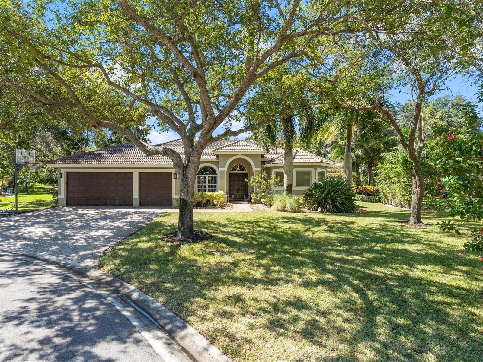 6717 NW 107th Way, Parkland FL 33076 photo 2