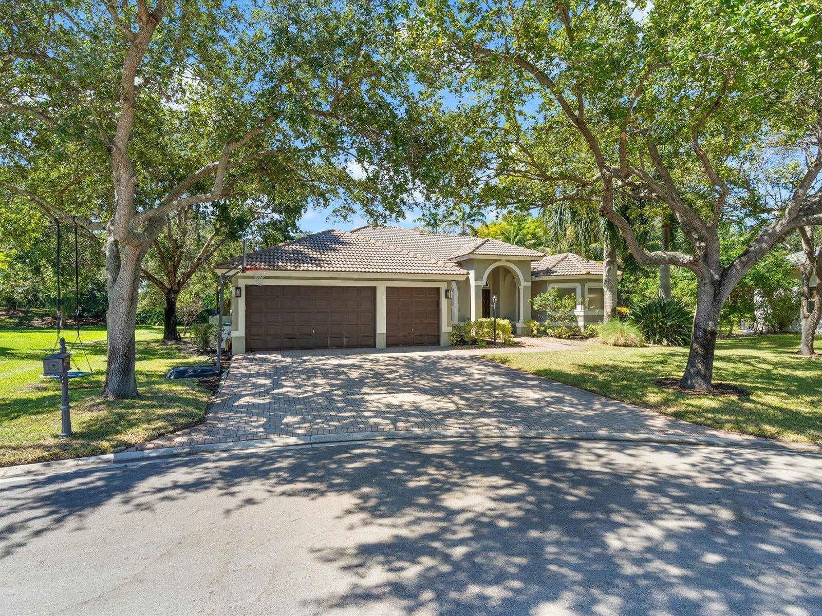 6717 NW 107th Way, Parkland FL 33076 photo 3
