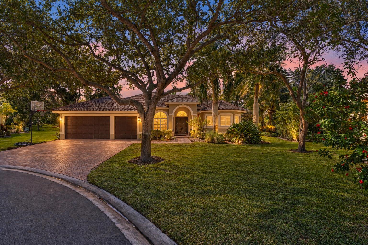 6717 NW 107th Way, Parkland FL 33076