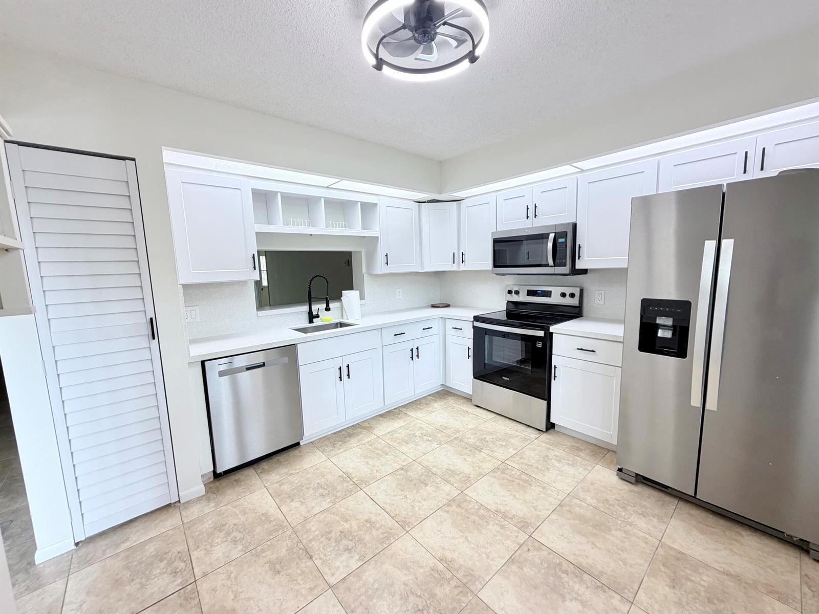 1110 SW 125th Avenue # 208M, Pembroke Pines FL 33027 photo 2