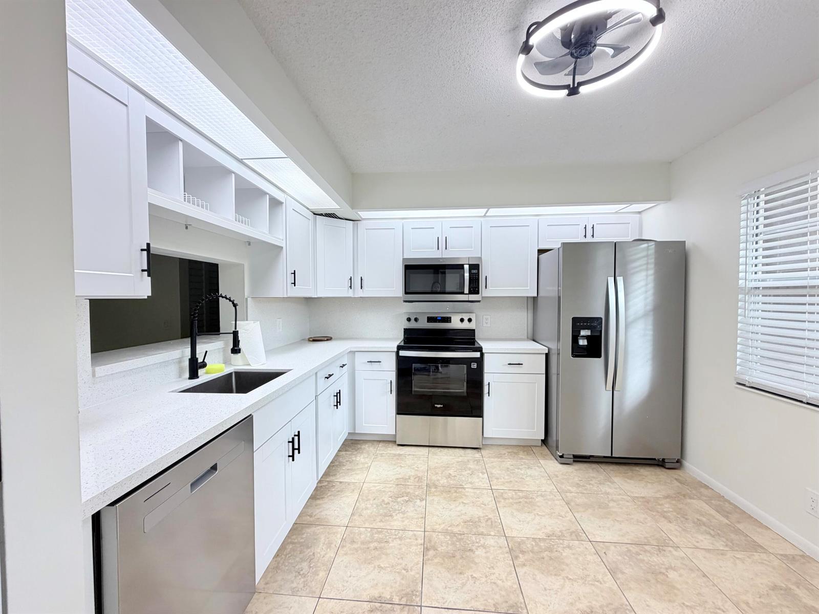 1110 SW 125th Avenue # 208M, Pembroke Pines FL 33027