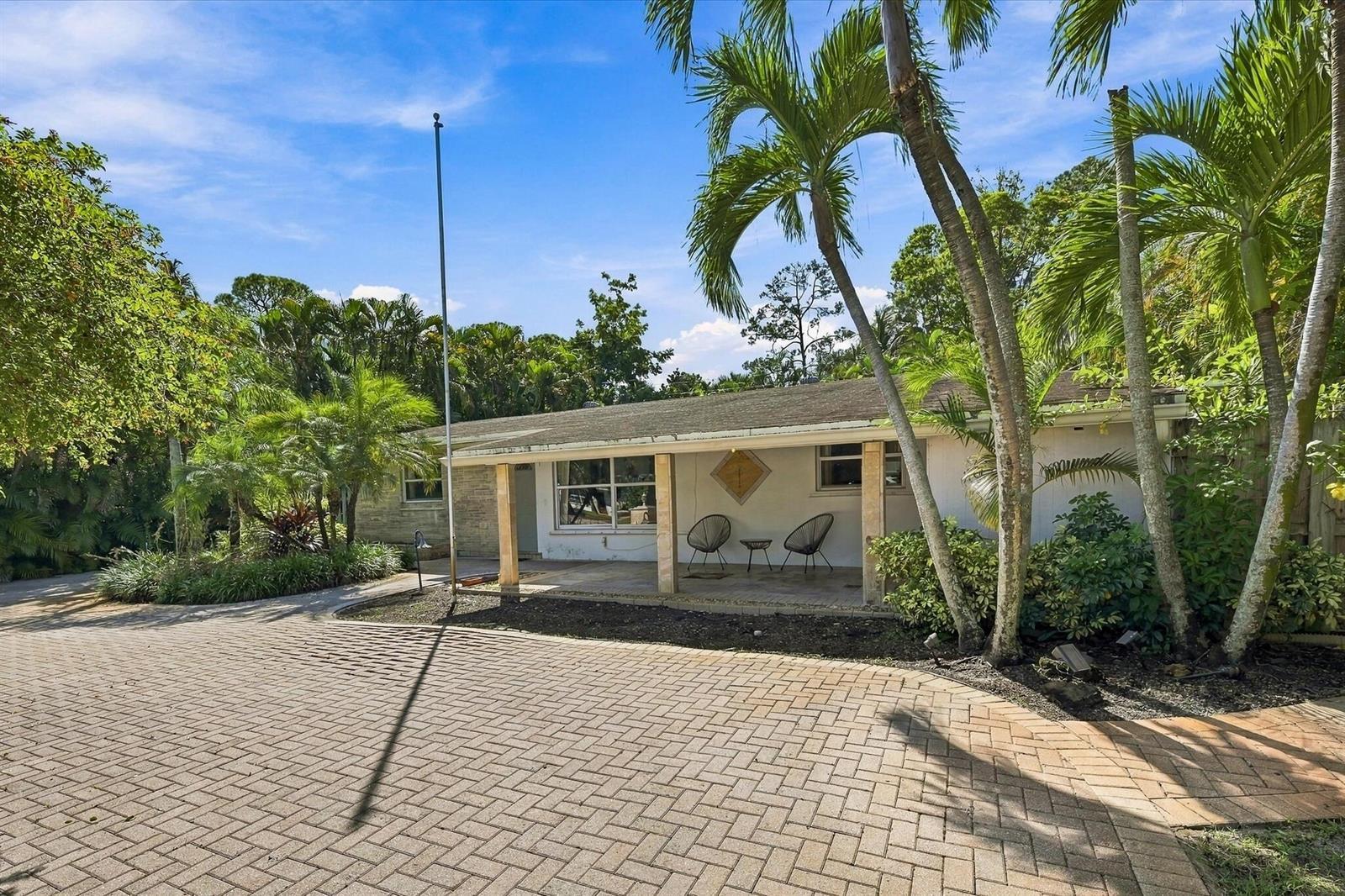 5660 Lee Drive, West Palm Beach FL 33415 photo 2