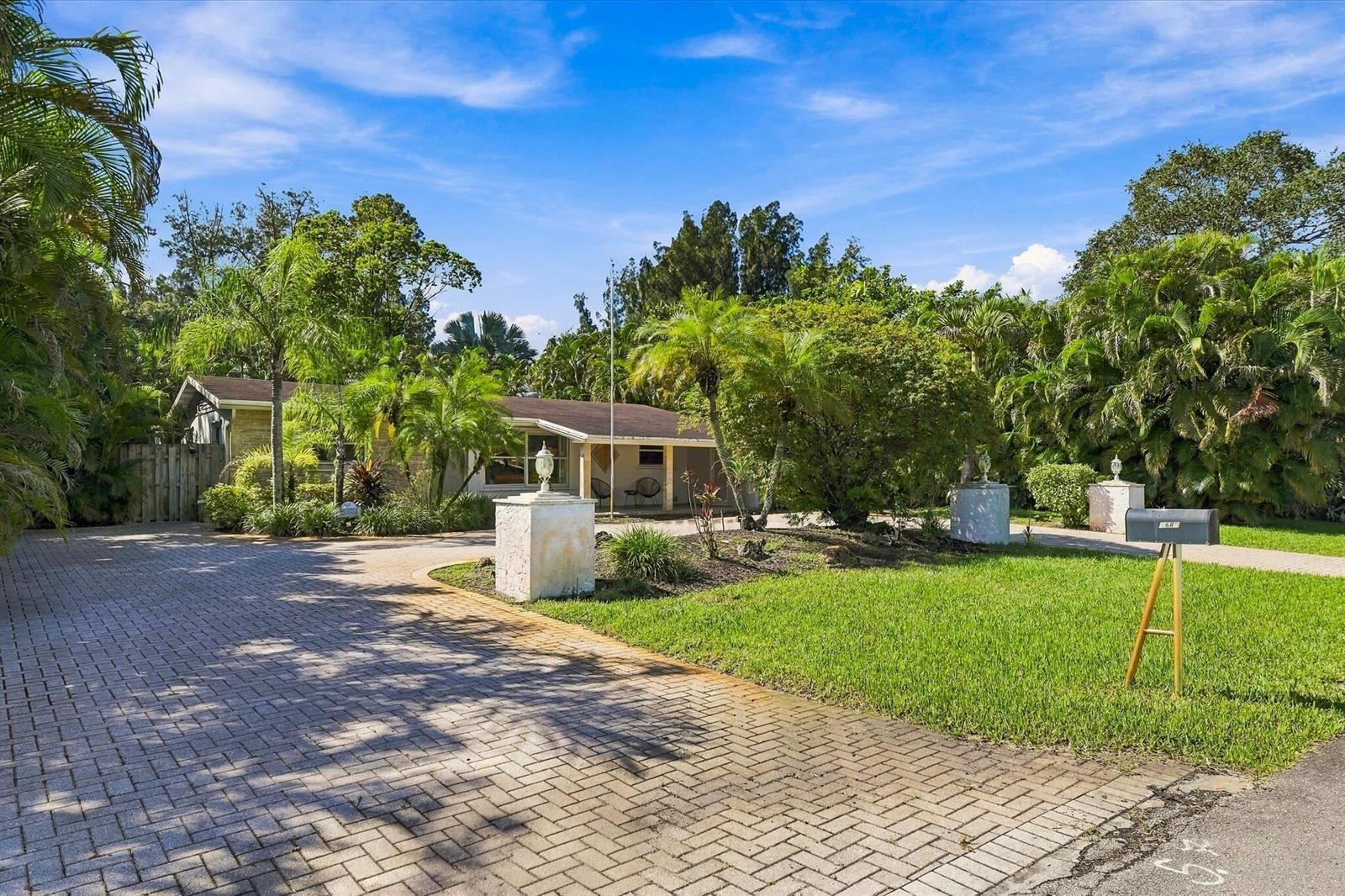 5660 Lee Drive, West Palm Beach FL 33415 photo 3