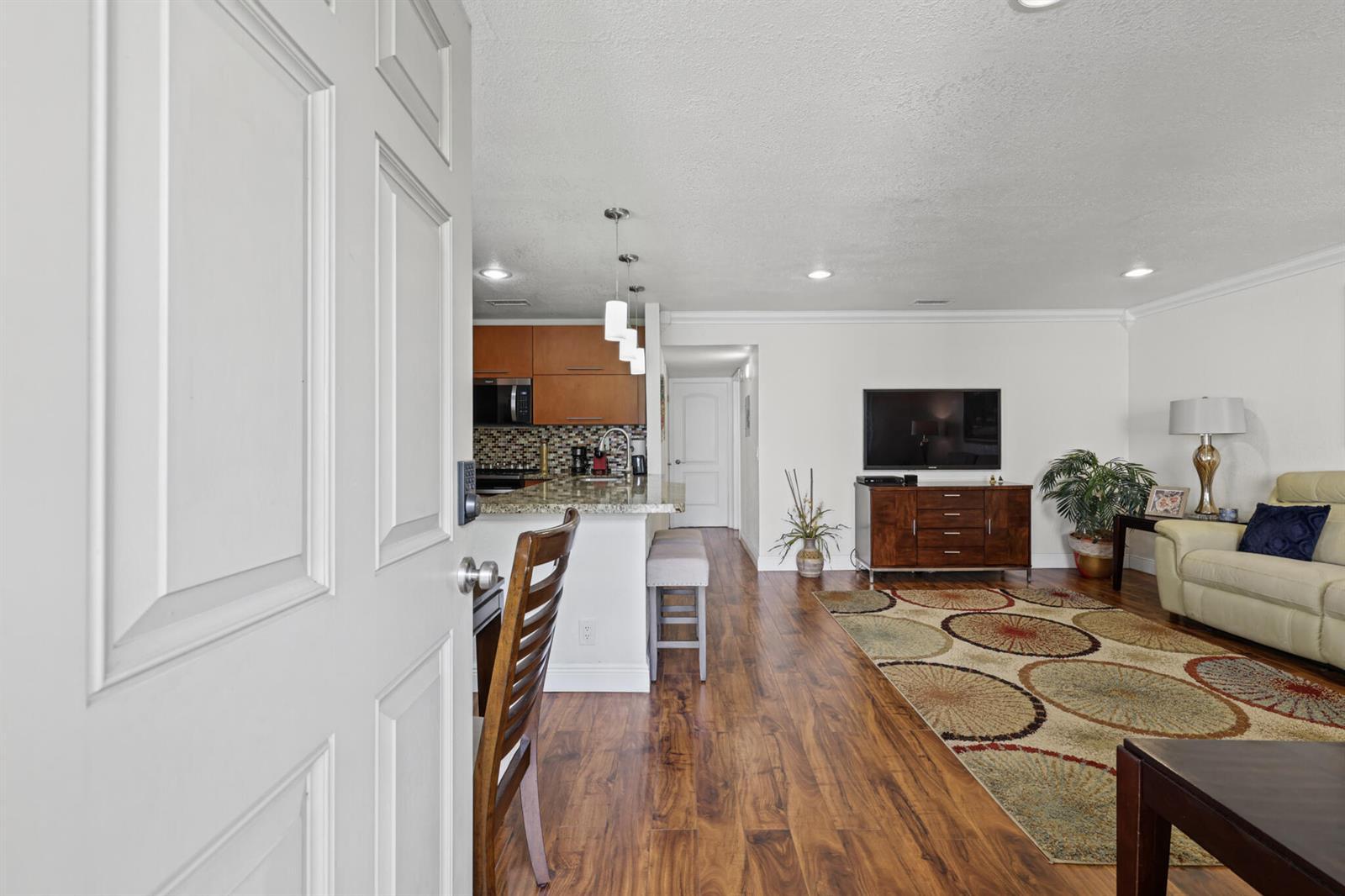 379 CAPRI H, Delray Beach FL 33484 photo 2