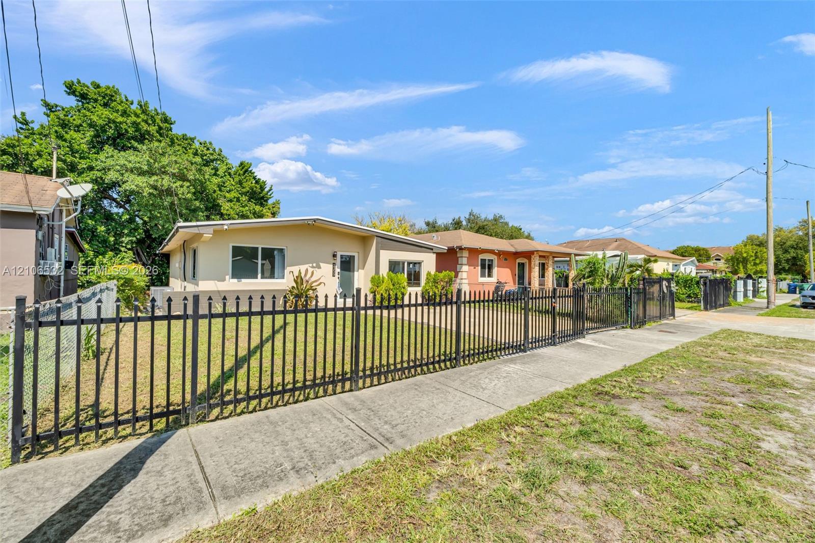 1359 NW 75th Ter, Miami FL 33147 photo 2
