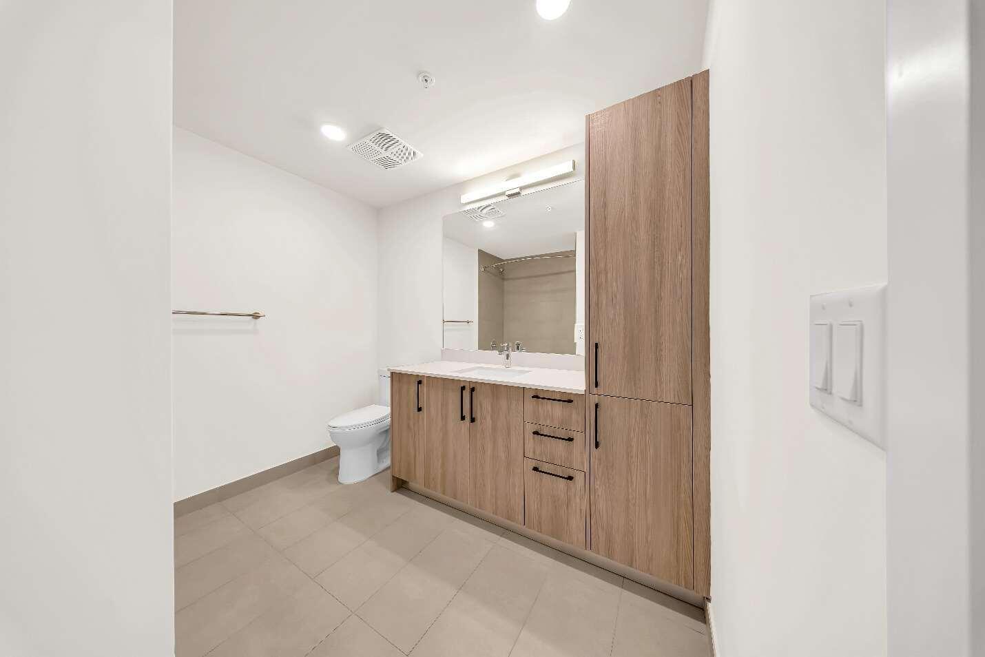 4301 NW 7th Street, Miami FL 33126 photo 2