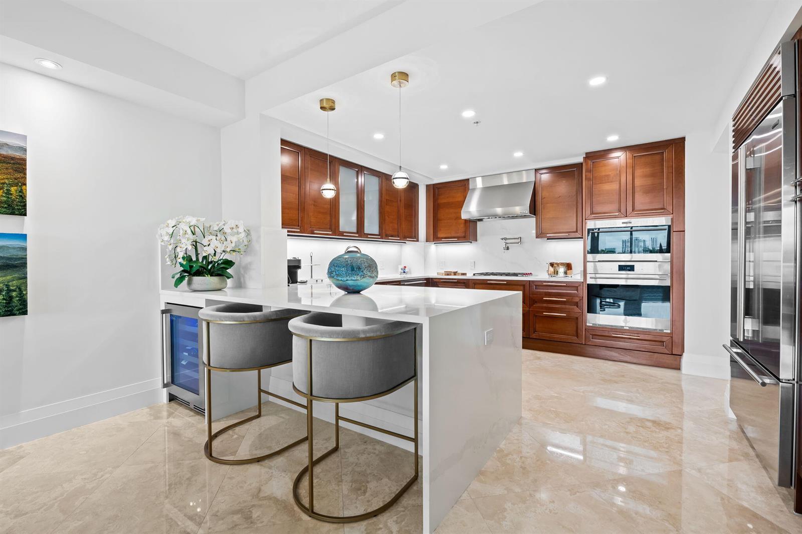 45 HENDRICKS Isle # 402, Fort Lauderdale FL 33301 photo 4