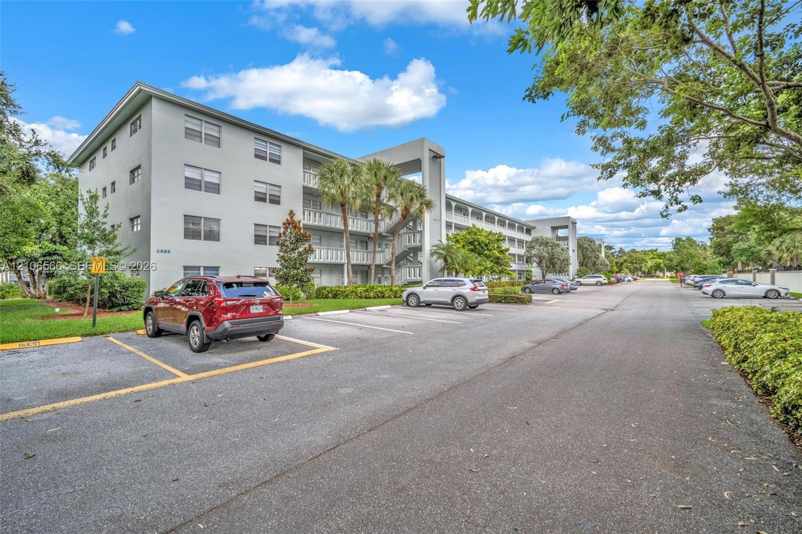 2505 Antigua Ter # E4, Coconut Creek FL 33066