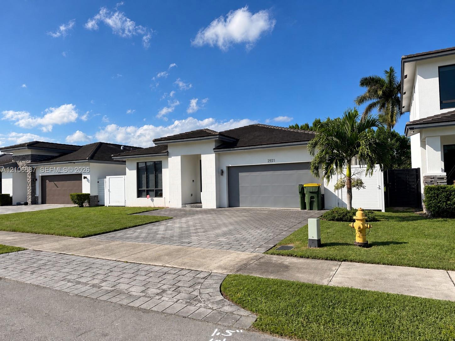 2921 SE 3rd St, Homestead FL 33033 photo 2