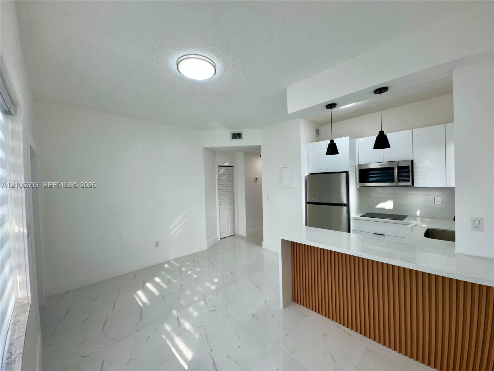 421 NW 13th Ave # B, Miami FL 33125