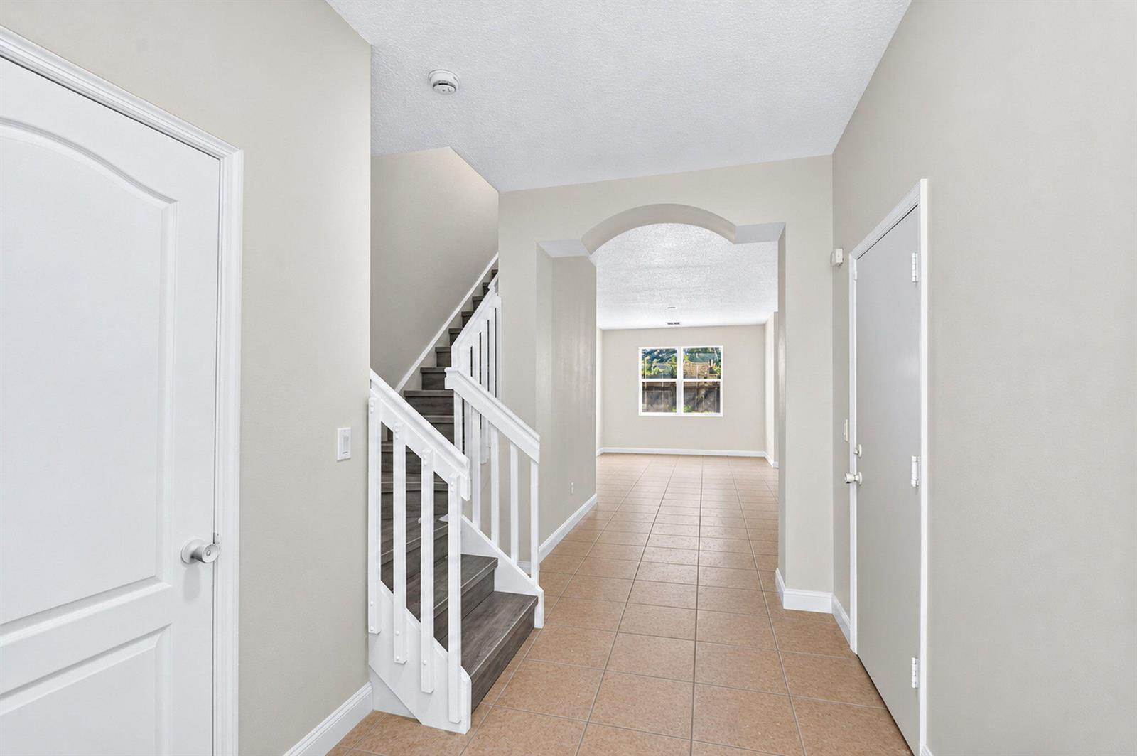 1006 Seminole Palms Drive, FL 33463 photo 5
