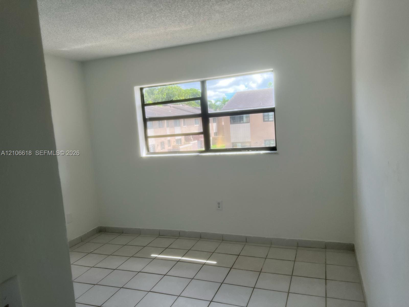 15485 SW 80th St # 13, Miami FL 33193 photo 2