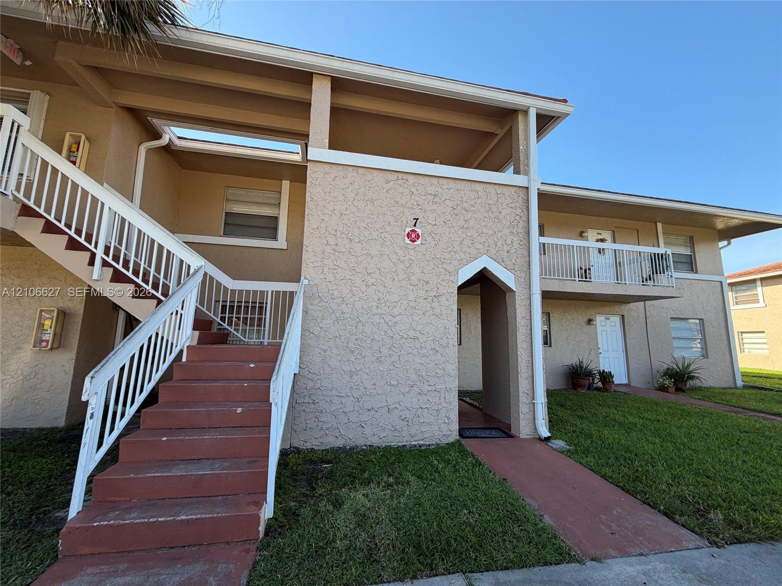 9954 Twin Lakes Dr # O, Coral Springs FL 33071