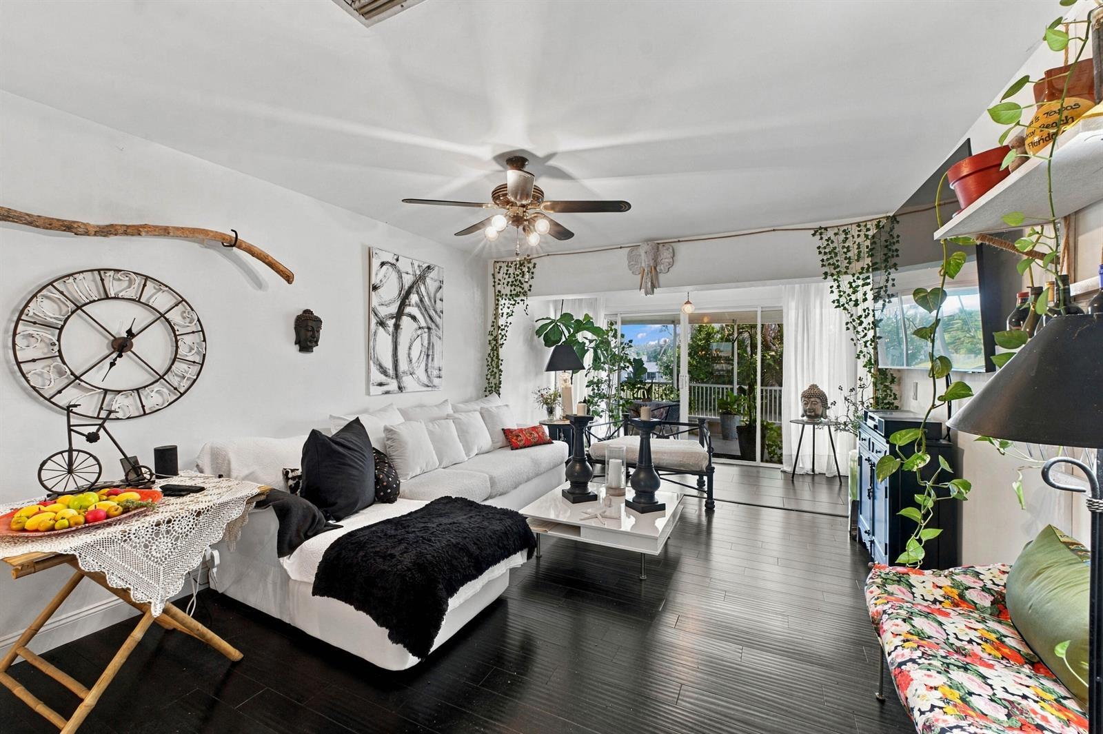 1130 Mahogany Way, Delray Beach FL 33445 photo 3