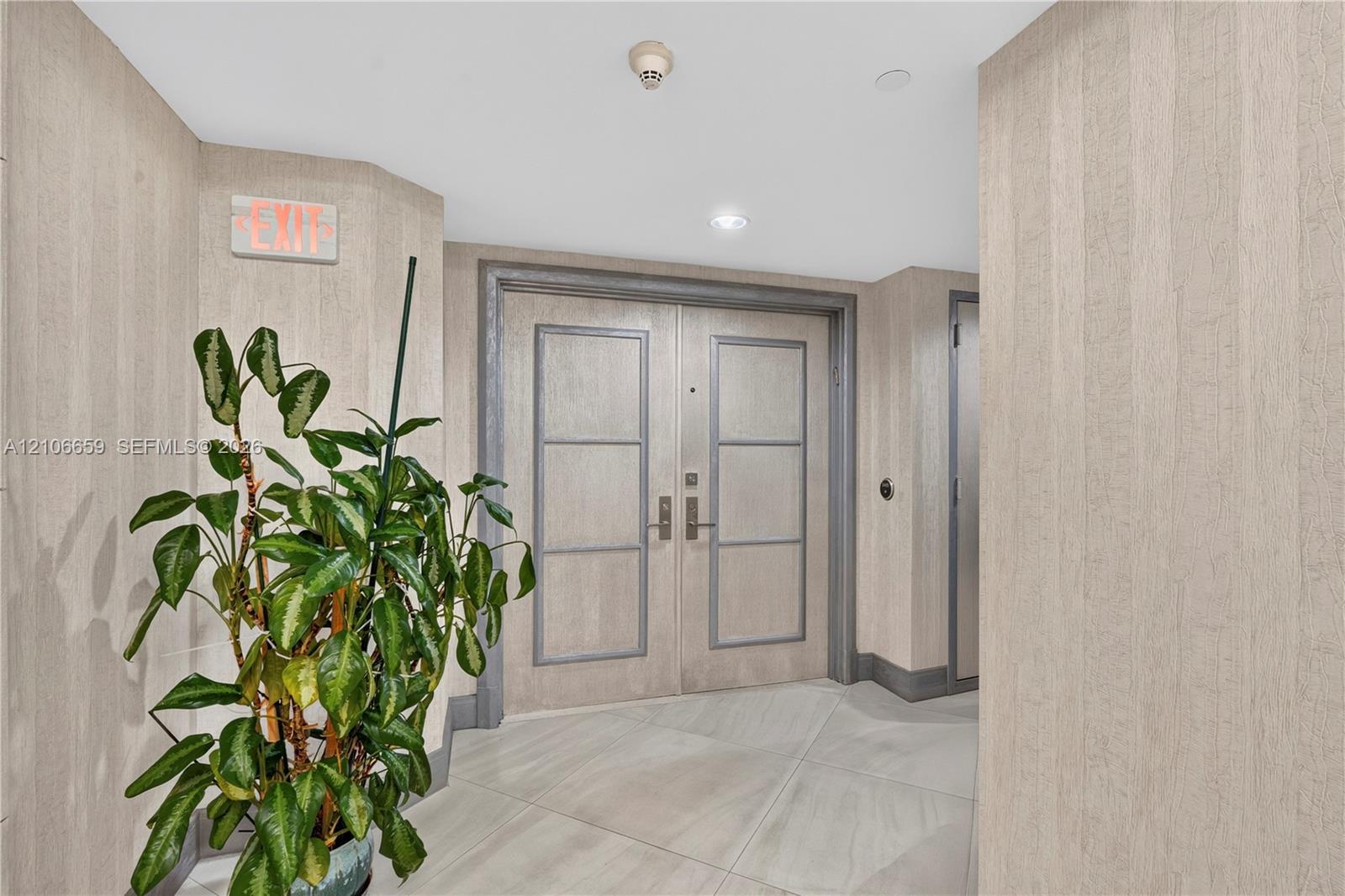 17555 Collins Ave # 3402, Sunny Isles Beach FL 33160 photo 2