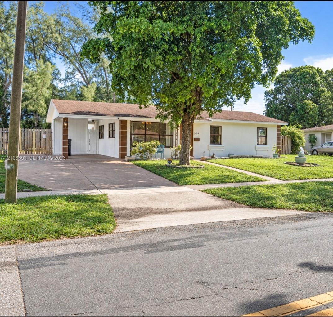 1459 42nd St, West Palm Beach FL 33407