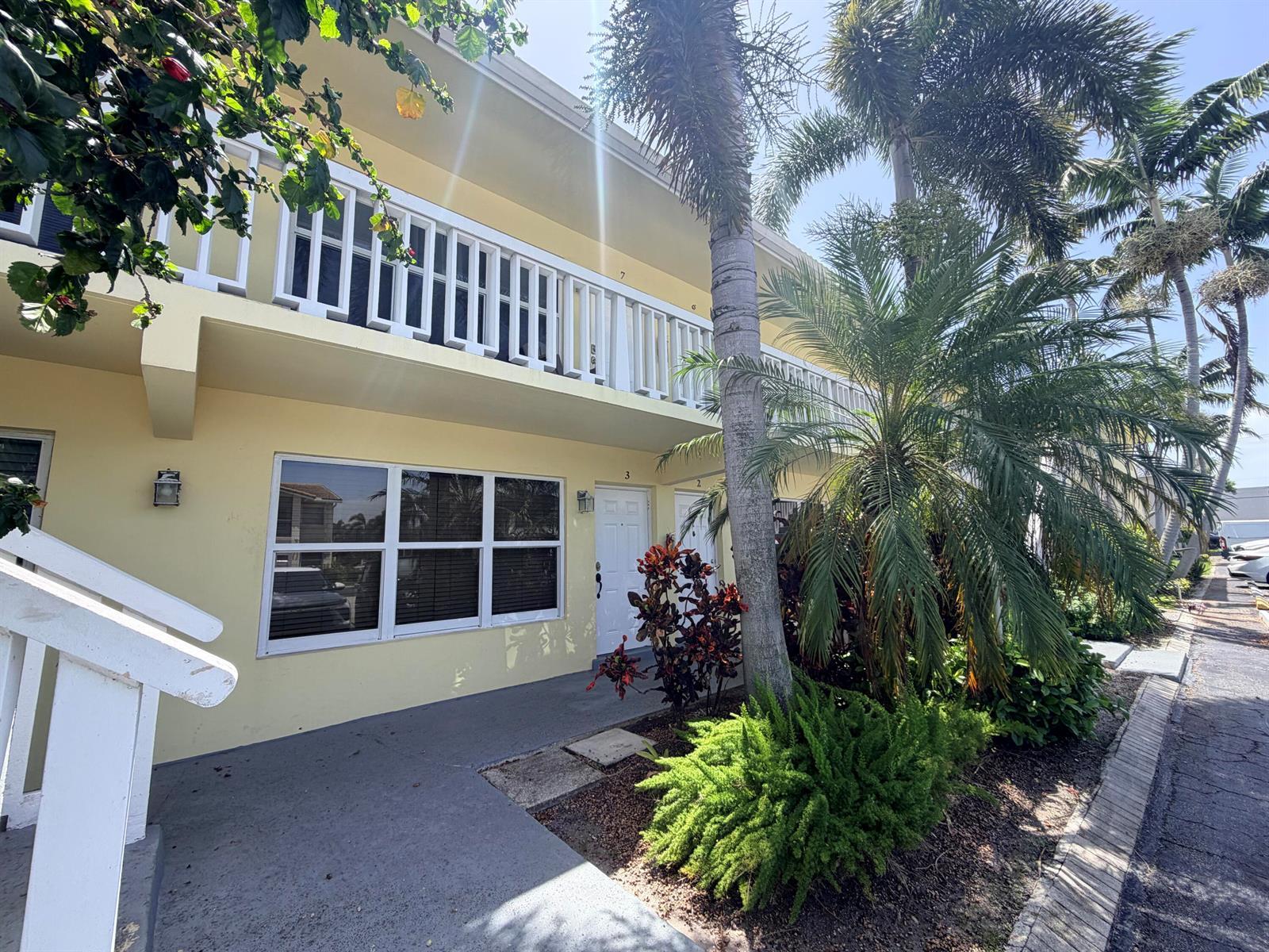 2120 NE 42ND Court # 3, Lighthouse Point FL 33064 photo 2