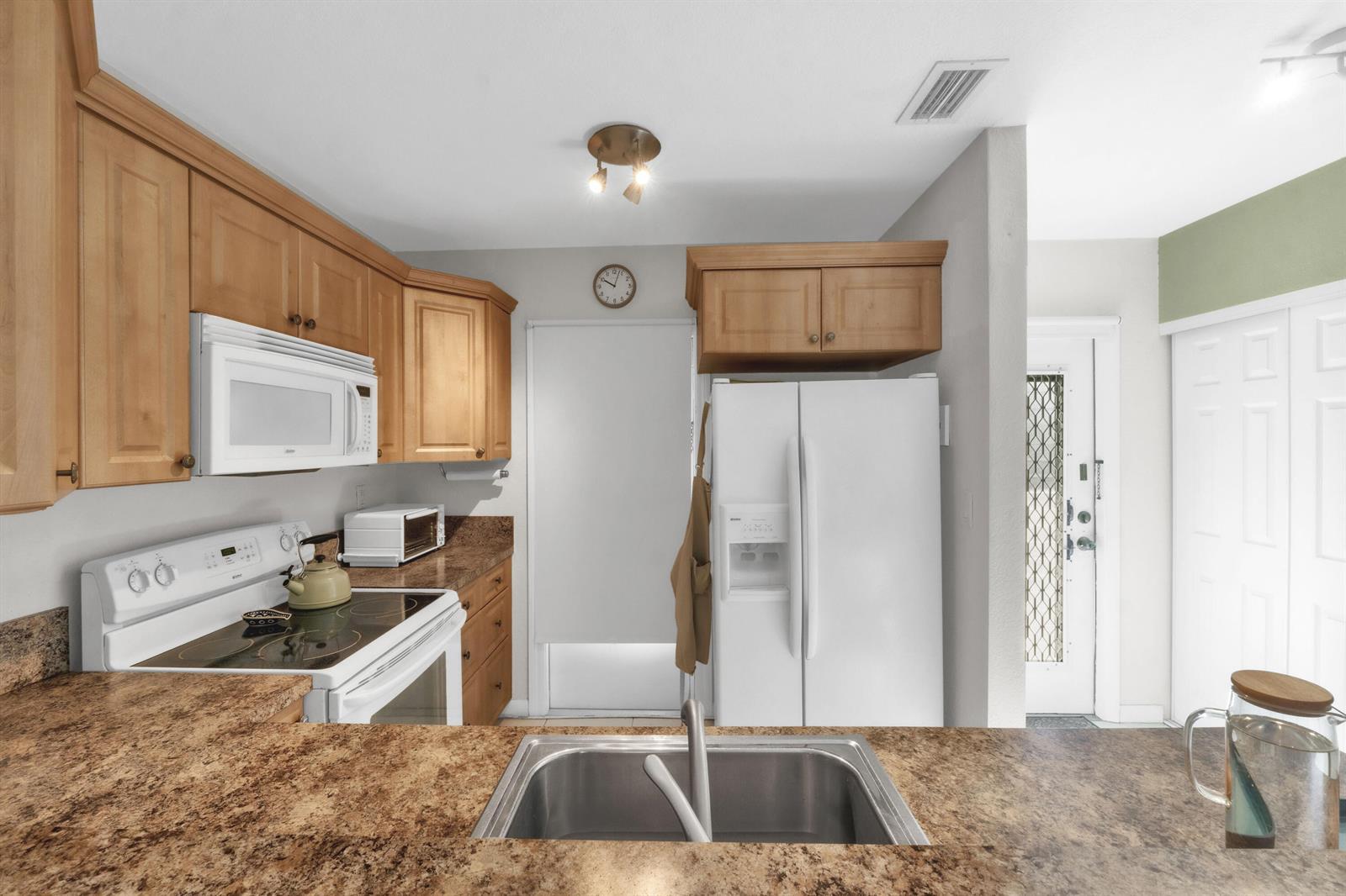 5141 W OAKLAND PARK Boulevard # 311, Lauderdale Lakes FL 33313 photo 4
