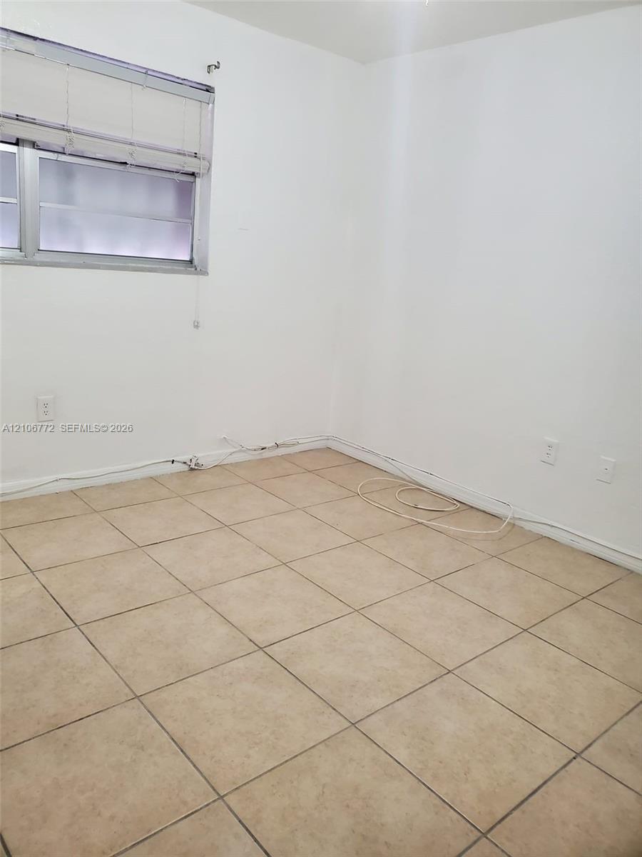 1644 NW 1st St # 5, Miami FL 33125 photo 3
