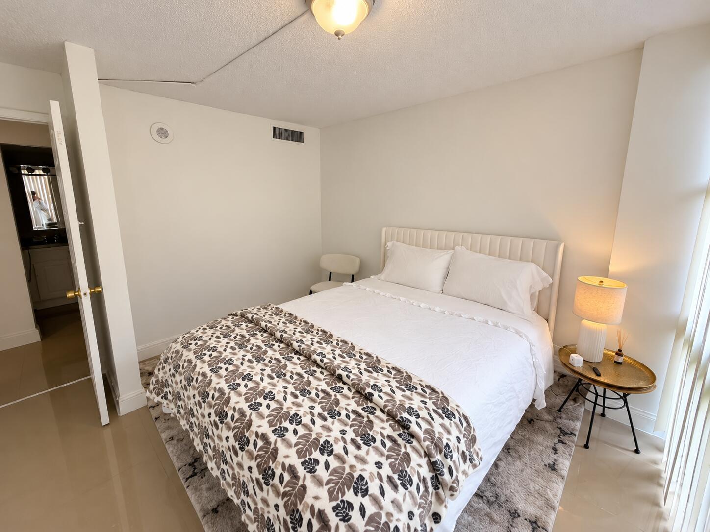 17021 N BAY Road # 107, Sunny Isles Beach FL 33160 photo 3