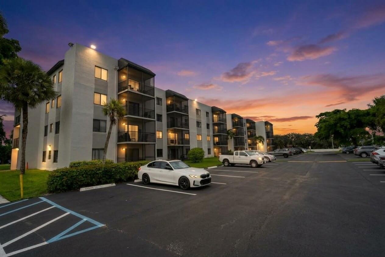 3700 N Pine Island Road # 307, Sunrise FL 33351 photo 4