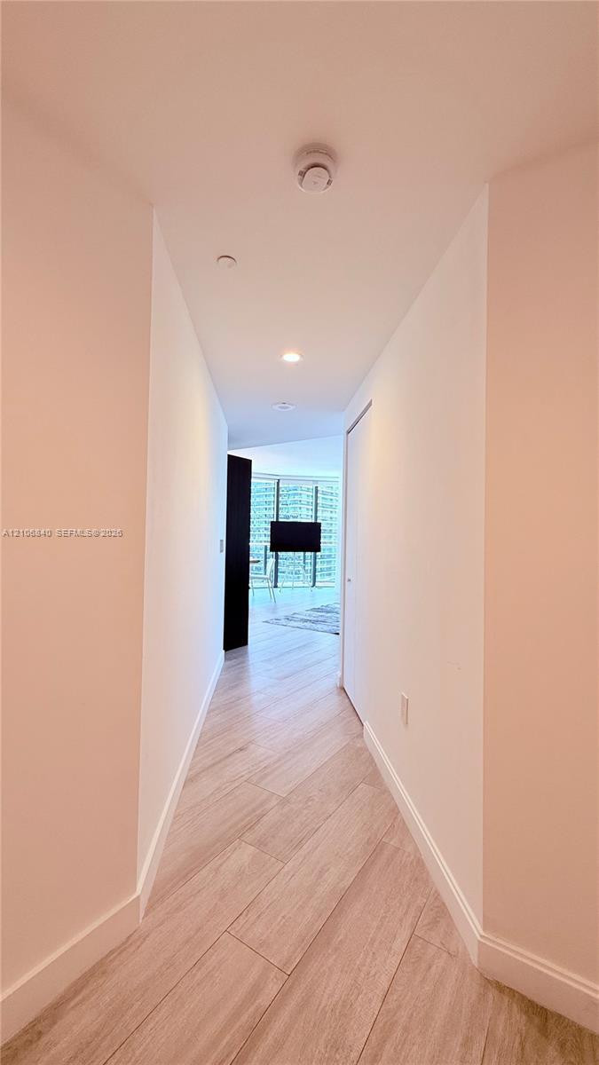 55 SW 9th St # 3903, Miami FL 33130 photo 4