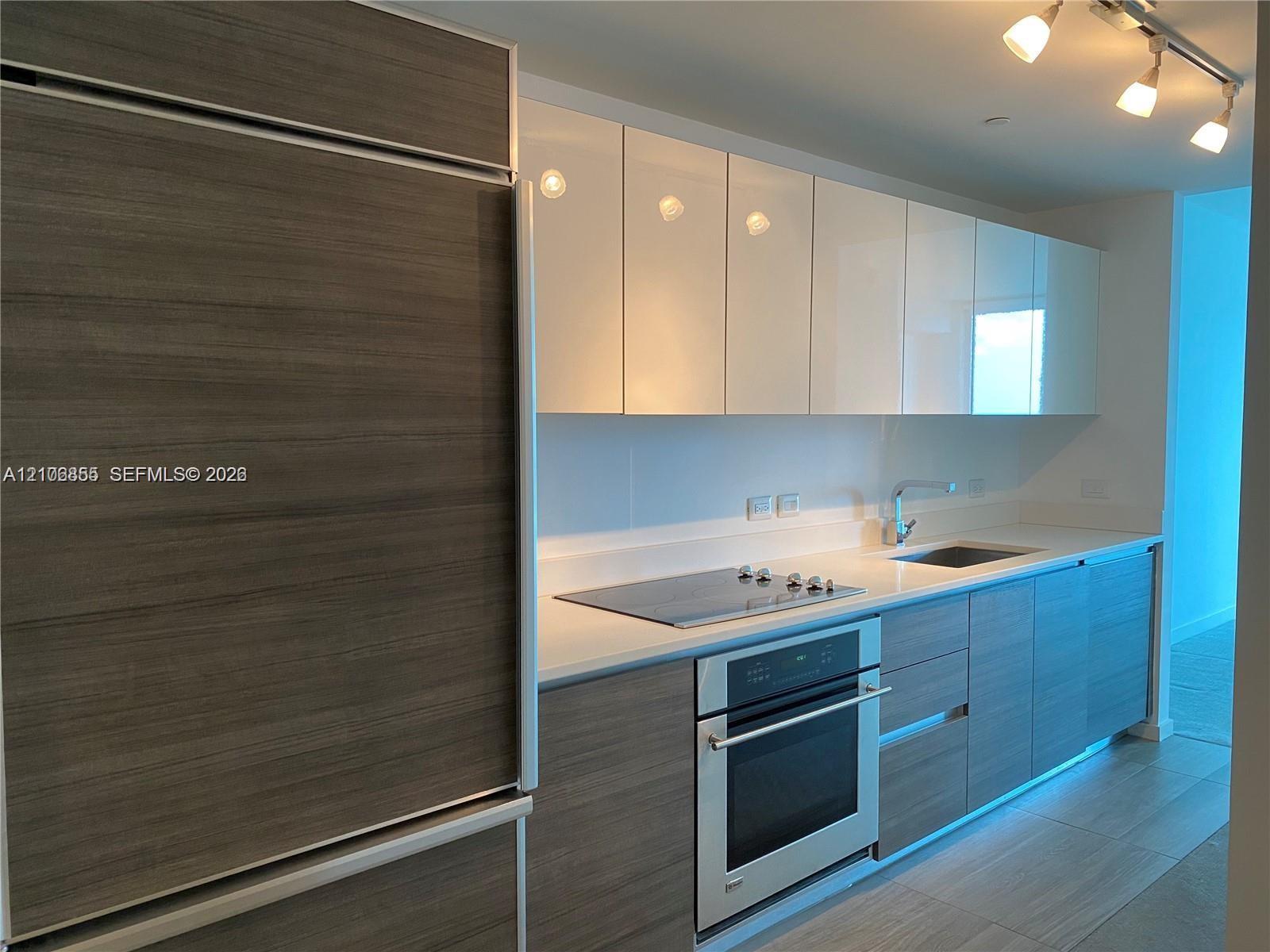 1100 S Miami Ave # 3105, Miami FL 33130 photo 2