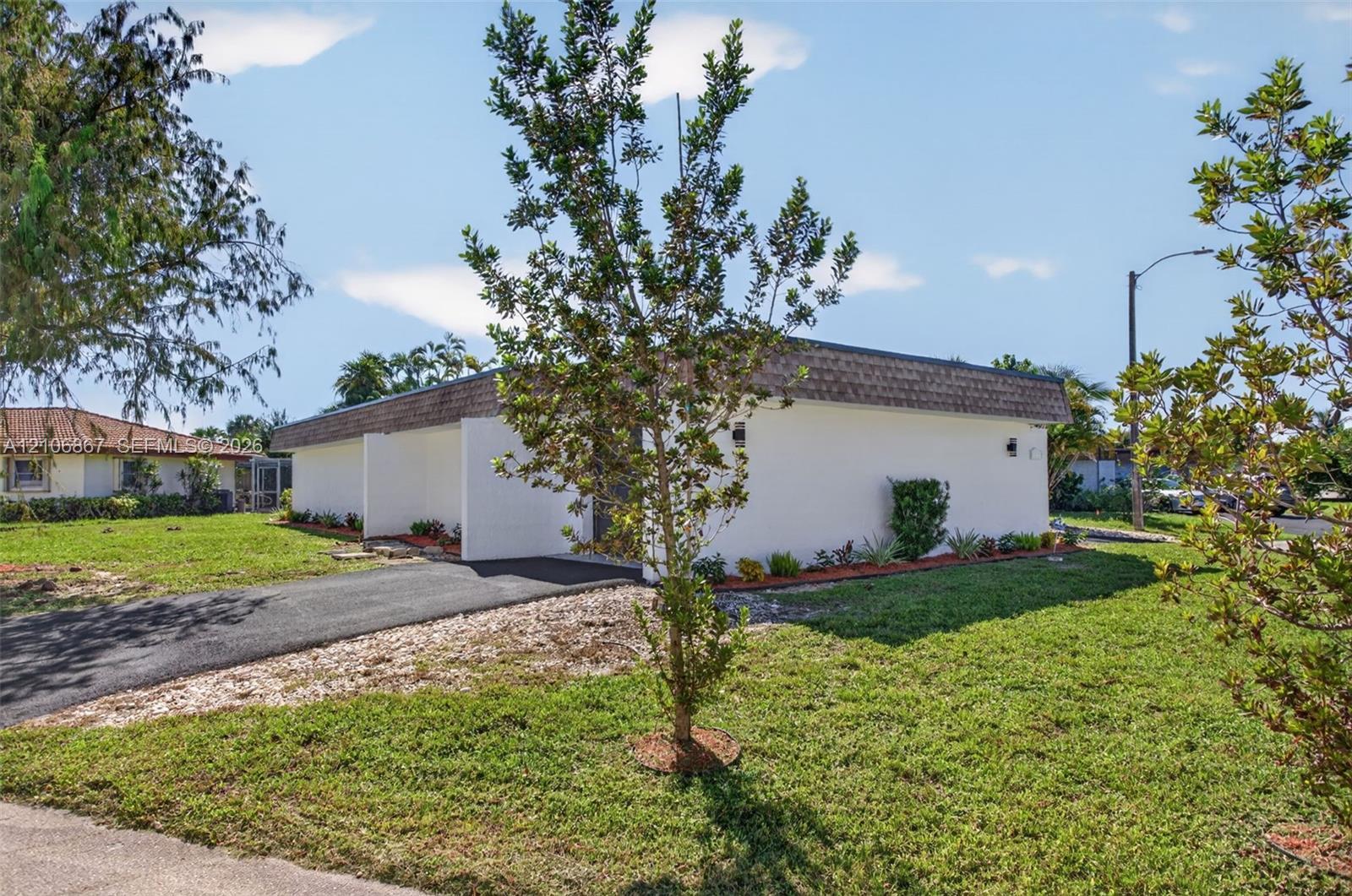 5508 Guava Cir, Tamarac FL 33319 photo 4